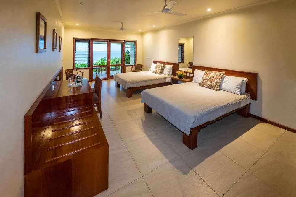 Deluxe Bure & Deluxe Ocean View Room - image