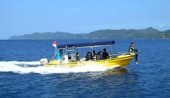 The dive boat on the water
