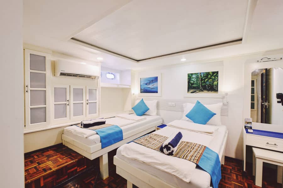 Standard Lower Deck - image