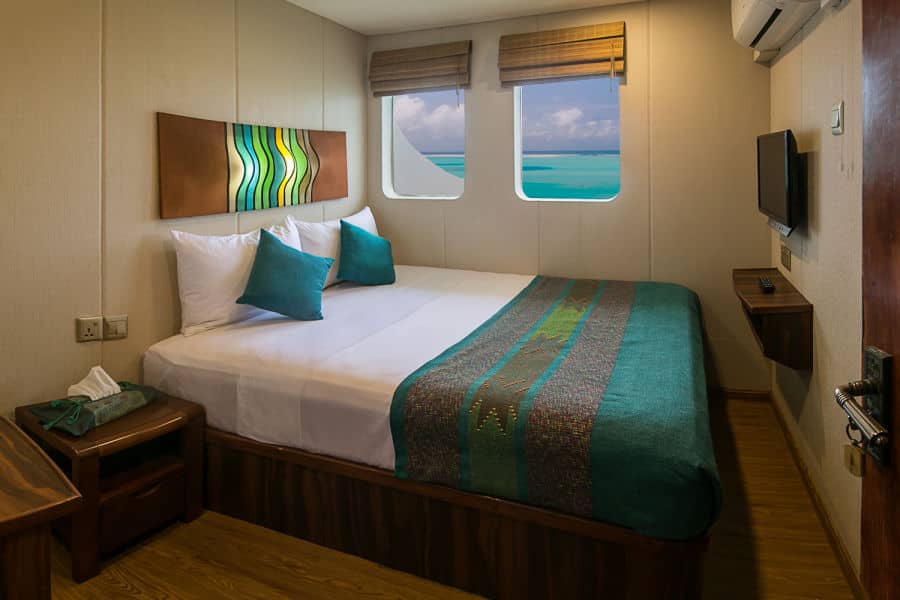 Double Main Deck - image