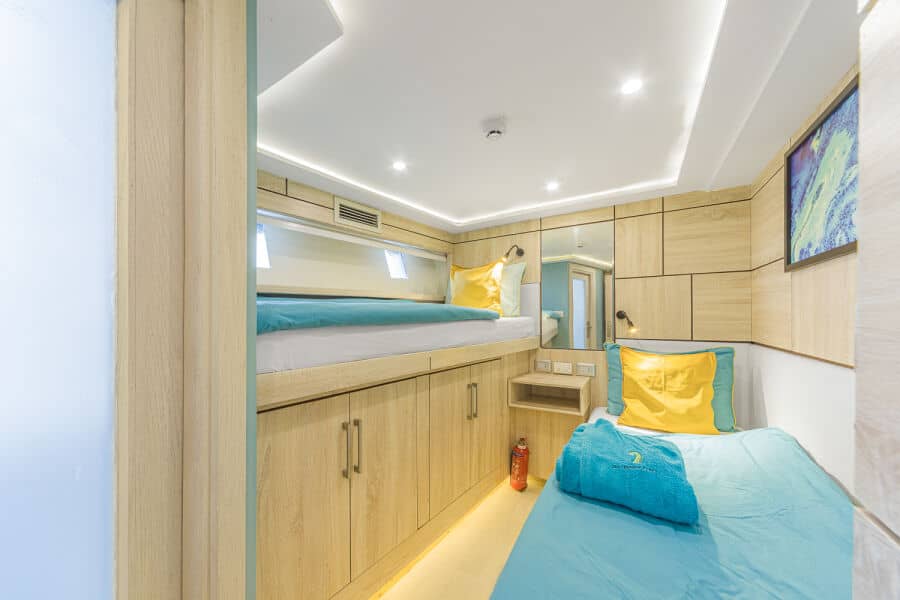 Standard Twin Lower Deck - image