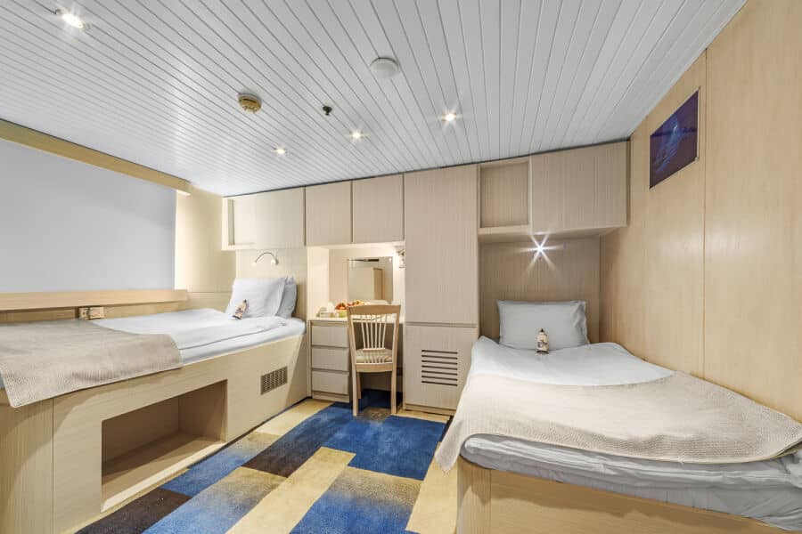 Twin Suite Main Deck - image