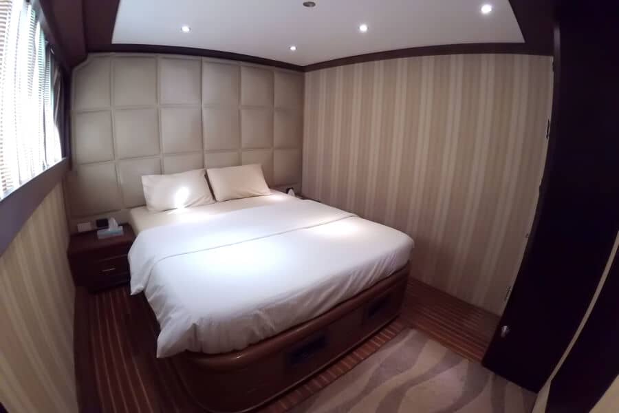 Suite Upper Deck - image