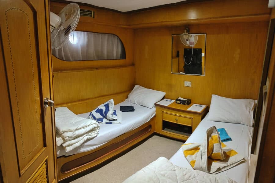 Twin Lower Deck - image