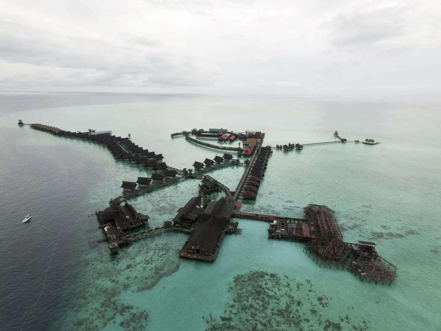 Sipadan-Kapalai Resort - image