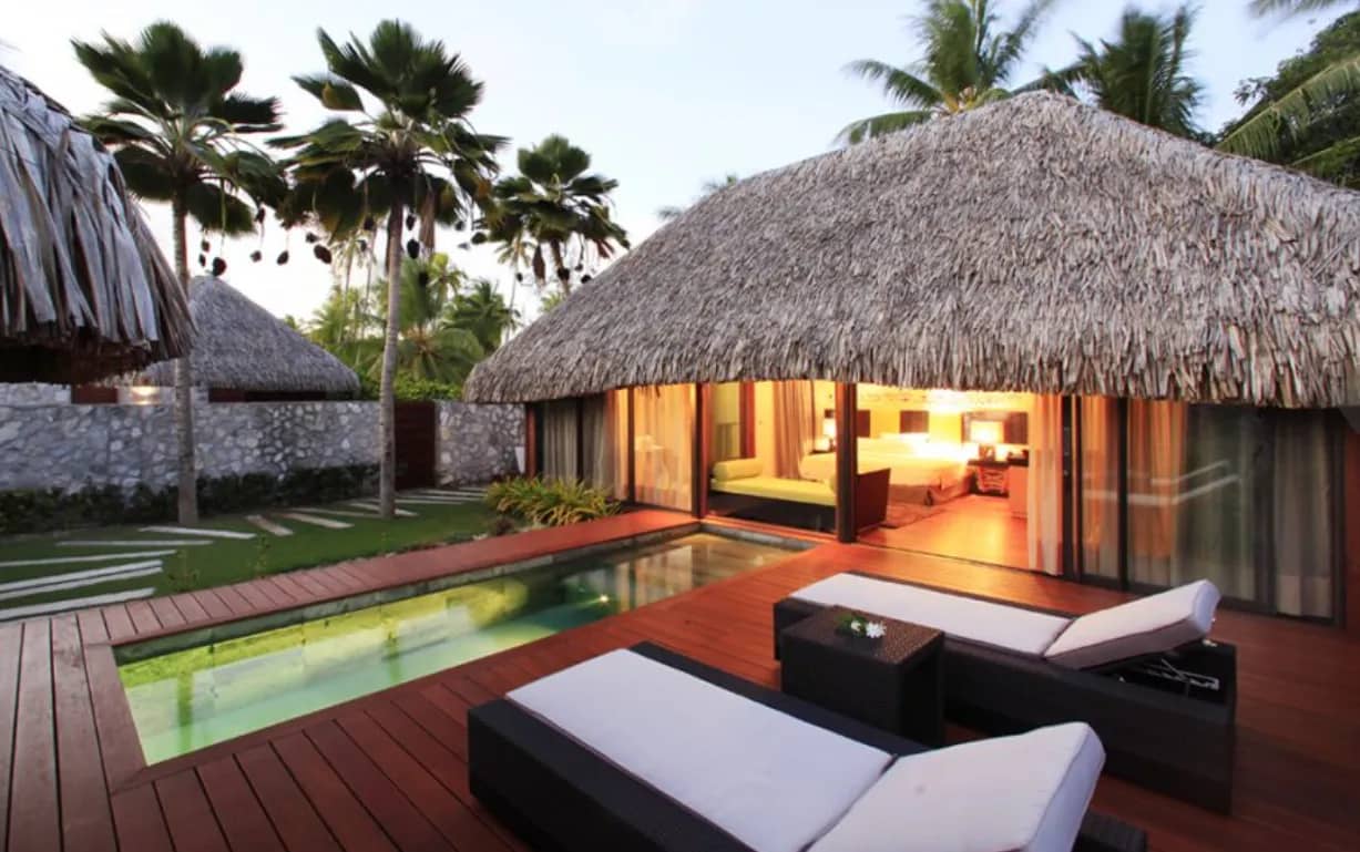 Villa with pool - image Villa with pool - image