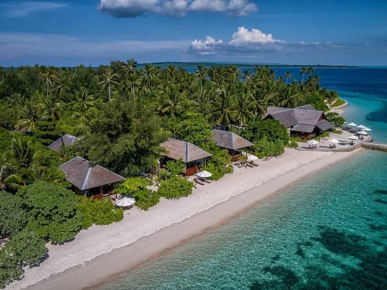 wdr-02-bungalows-along-north-side-Didi-Lotze.jpg wdr-02-bungalows-along-north-side-Didi-Lotze.jpg