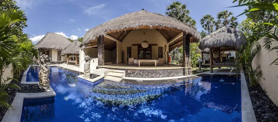 Villa Ayam's exterior with a swimming pool Villa Ayam's exterior with a swimming pool