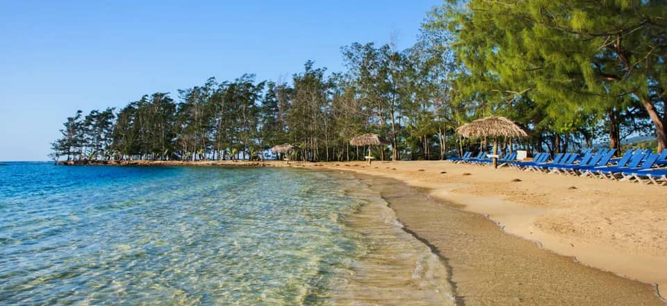 The beach at Fantasy Island Roatan Resort. The beach at Fantasy Island Roatan Resort.