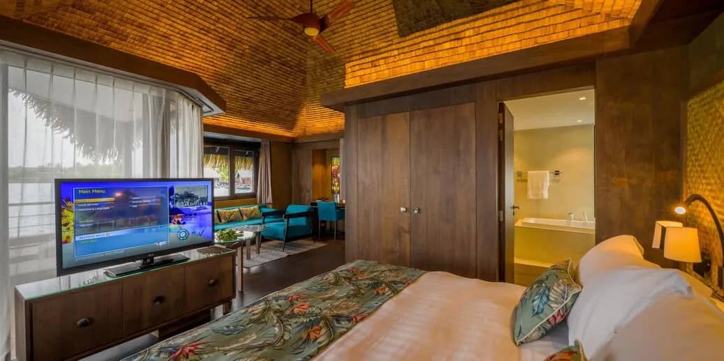 ICT-room-9-overwater-superior-lagoon-bungalow.jpg ICT-room-9-overwater-superior-lagoon-bungalow.jpg