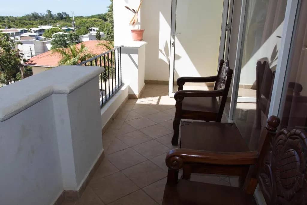 west-bay-colonial-1-double-room-balcony-4.jpg west-bay-colonial-1-double-room-balcony-4.jpg