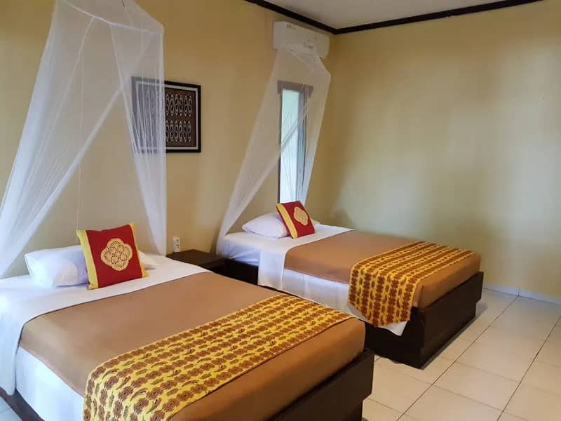 Twin bed accommodations Twin bed accommodations