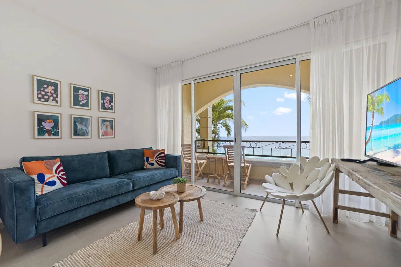 Living area with large windows in the Junior Suite Living area with large windows in the Junior Suite