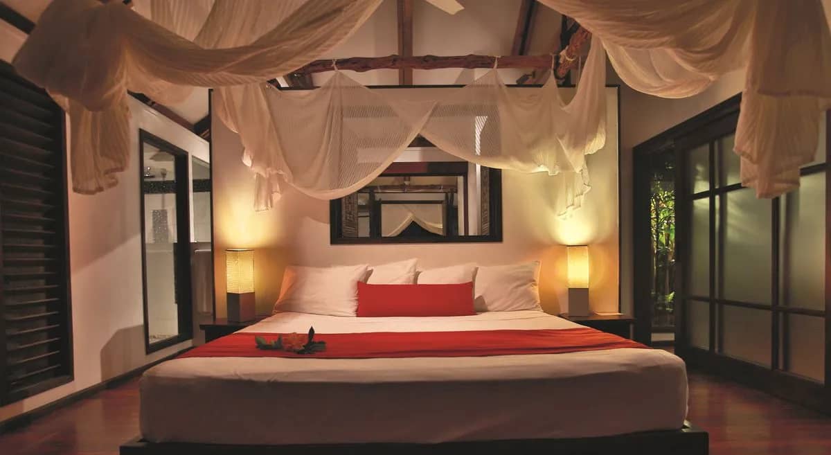 Wananavu-Honeymoon-Ocean-View-Bure.jpg Wananavu-Honeymoon-Ocean-View-Bure.jpg