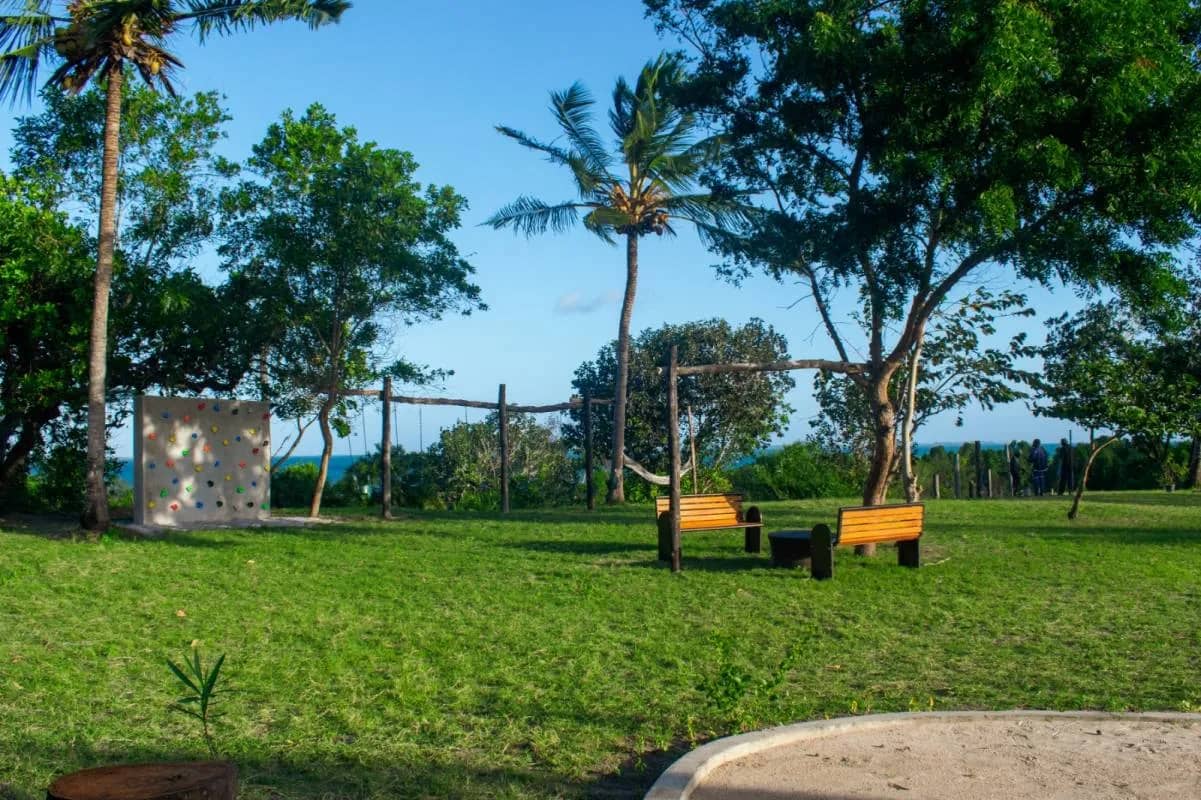 Utende Seacliff Resort Utende Seacliff Resort