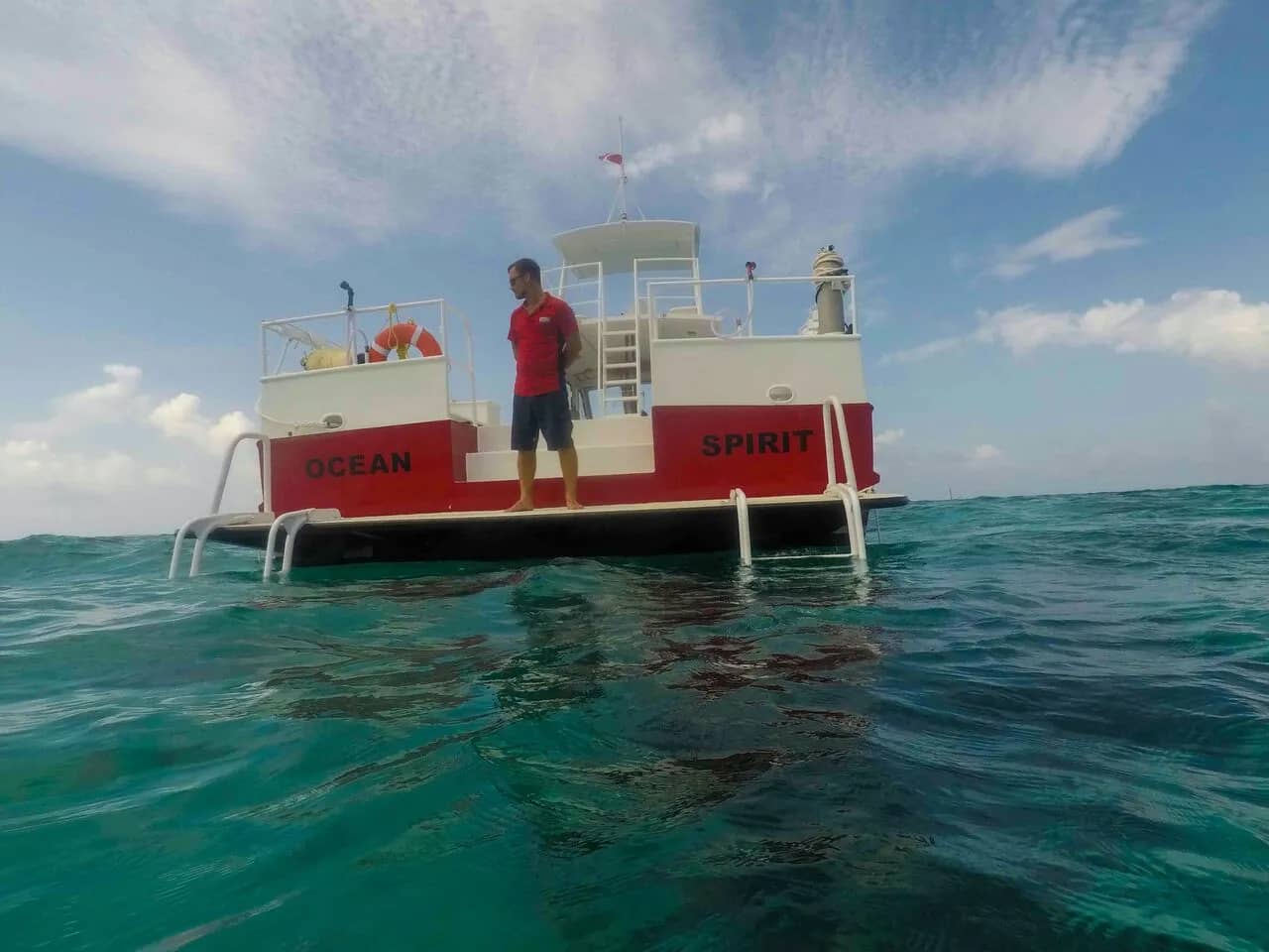 sunset-divers-boat-1.jpeg sunset-divers-boat-1.jpeg