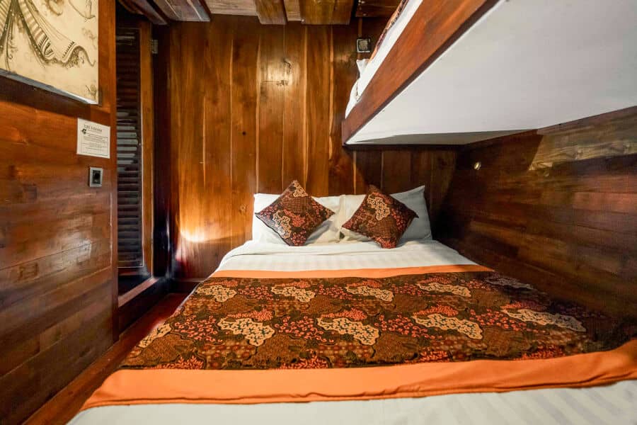 Standard Lower Deck - image Standard Lower Deck - image