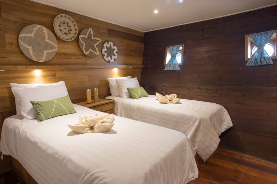 Twin Lower Deck - image Twin Lower Deck - image