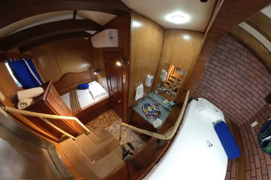 Deluxe Double Plus Main Deck - image Deluxe Double Plus Main Deck - image